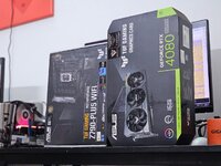 z6357877940805_1e849d523d9e36a46d664997bd5aae21.jpg