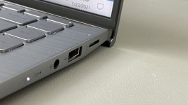 Asus Zenbook Q407IQ (6).jpg