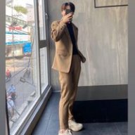 Dolphin812