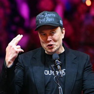 ThanvuongElonMusk